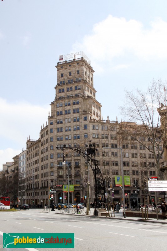 Barcelona - Passeig de Gràcia, 11 (Foto: Albert Esteves, 2015) Barcelona - Passeig de Gràcia, 11