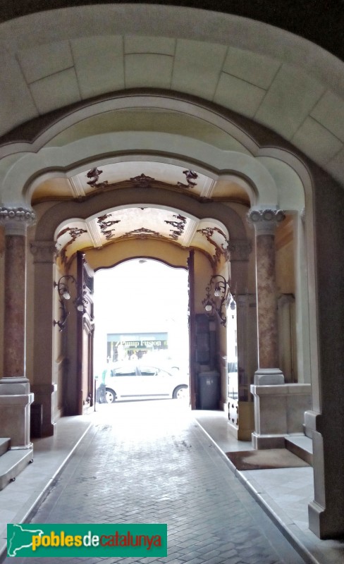 Barcelona - Rambla Catalunya, 78 (Foto: Anna Corcoll, 2015) Barcelona - Rambla Catalunya, 78