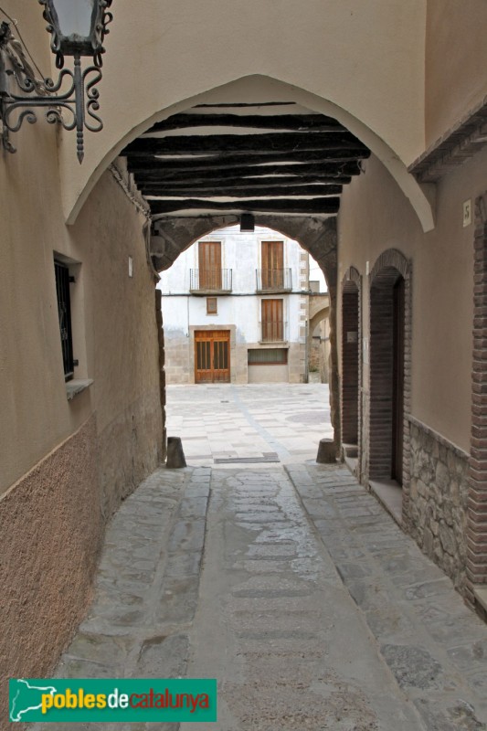 Torà - Portal de l'Ofrera (Foto: Albert Esteves, 2015) Torà - Portal de l'Ofrera