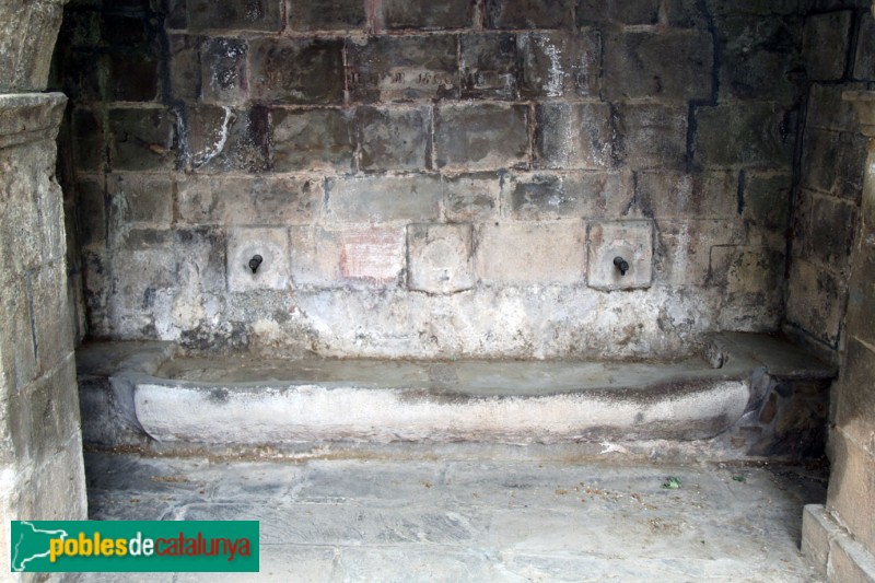 Torà - Font de la Vila (Foto: Albert Esteves, 2015) Torà - Font de la Vila