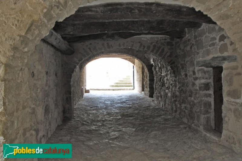 Torà - Pas cobert (Foto: Albert Esteves, 2015) Torà - Pas cobert