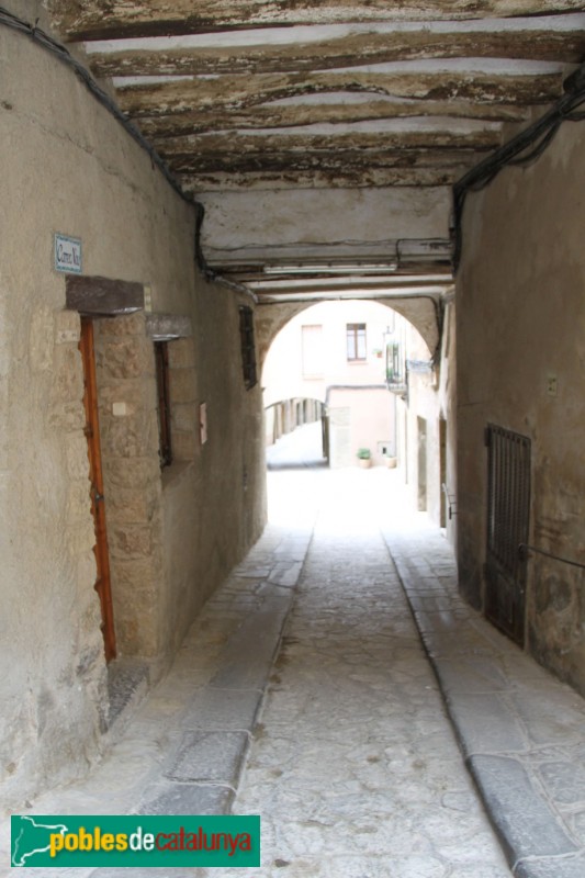 Torà - Pas cobert (Foto: Albert Esteves, 2015) Torà - Pas cobert