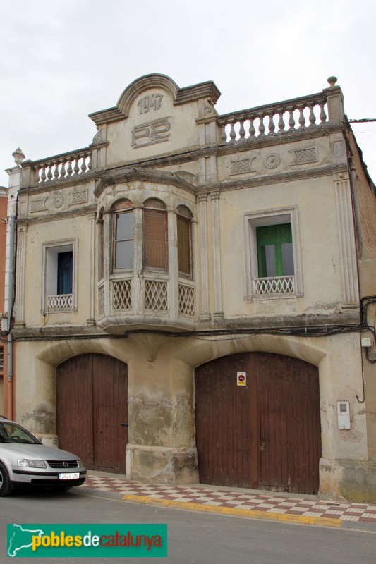 Torà - Cal Valentines (Foto: Albert Esteves, 2015) Torà - Cal Valentines