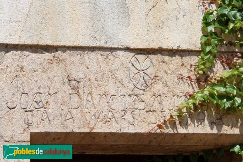 Albons - Llinda segle XVIII (Foto: Albert Esteves, 2015) Albons - Llinda segle XVIII