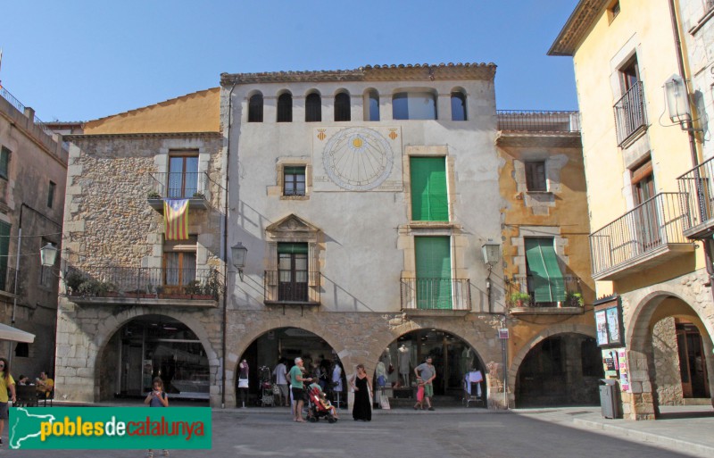 Torroella de Montgrí - Plaça de la Vila, 12 (Foto: Albert Esteves, 2015) Torroella de Montgrí - Plaça de la Vila, 12