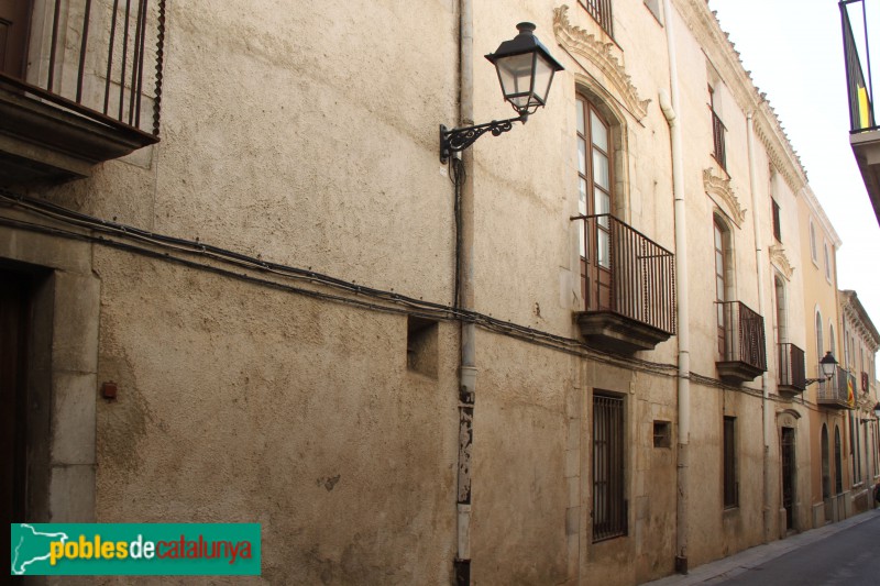 Torroella de Montgri - Carrer Hospital (Foto: Albert Esteves, 2015) Torroella de Montgri - Carrer Hospital