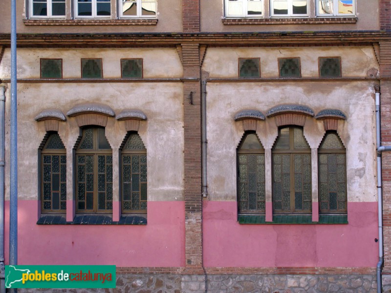 Antiga escola d’Arts i Oficis (Foto: Valentí Pons, 2010) Antiga escola d’Arts i Oficis