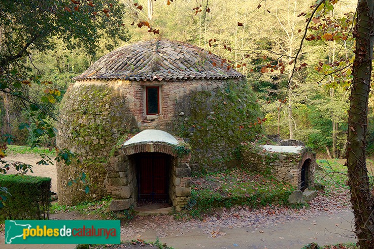 Dosrius - Pou de gel (Foto: <i>Alfons Martín</i>, 2015) Dosrius - Pou de gel