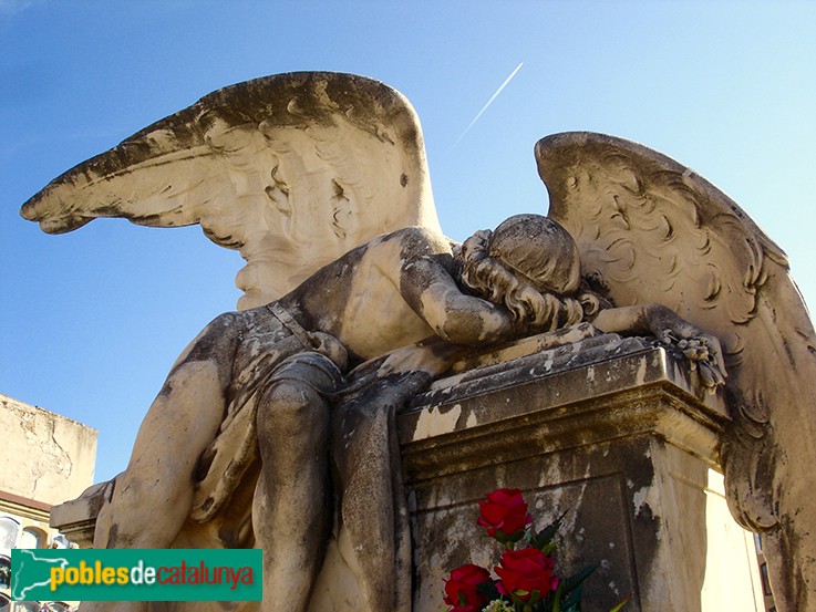 Barcelona - Cementiri de les Corts, sepulcre Sanfeliu Nogués (Foto: Alfons Martín, 2015) Barcelona - Cementiri de les Corts, sepulcre Sanfeliu Nogués