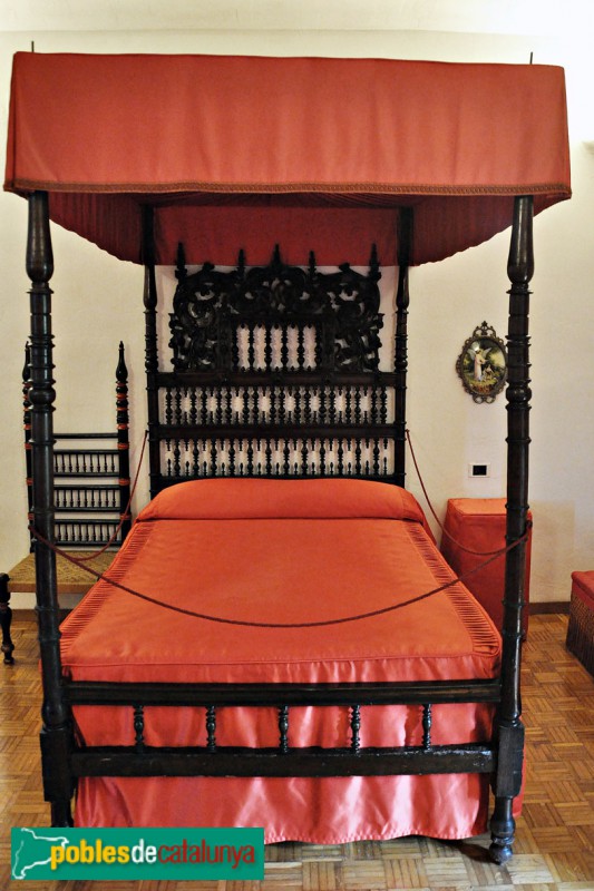 La Pera - Museu Gala-Dalí (Púbol) (Foto: Alberto González Rovira, 2013) La Pera - Museu Gala-Dalí (Púbol)