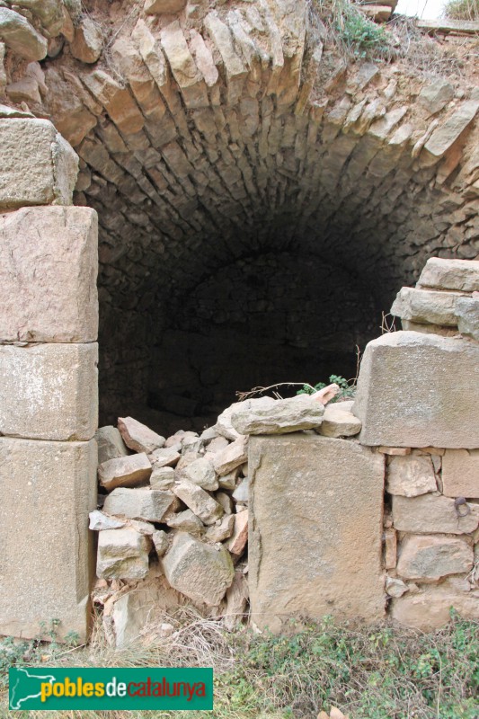 L'Estany - El Grau, cobert exterior (Foto: Albert Esteves, 2016) L'Estany - El Grau, cobert exterior