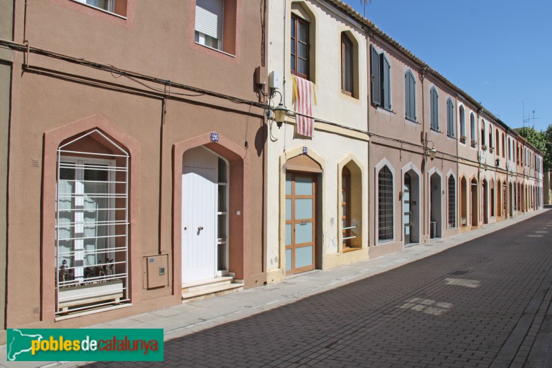 Sant Feliu de Llobregat - Carrer Santa Maria (Foto: Albert Esteves, 2016) Sant Feliu de Llobregat - Carrer Santa Maria