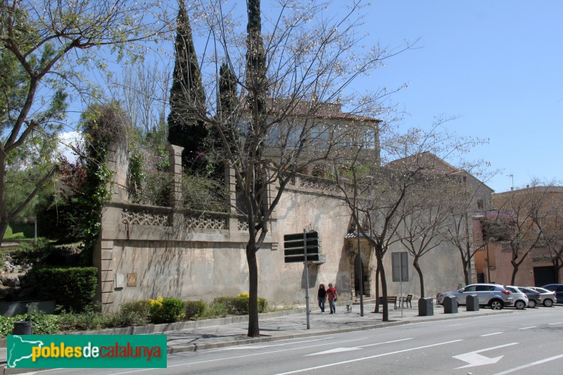 Sant Feliu de Llobregat - Torre Victòria (Foto: Albert Esteves, 2016) Sant Feliu de Llobregat - Torre Victòria