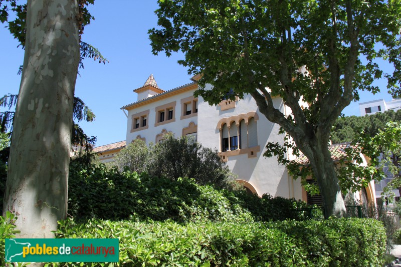 Sant Feliu de Llobregat - Residència Santa Teresa (Foto: Albert Esteves, 2016) Sant Feliu de Llobregat - Residència Santa Teresa