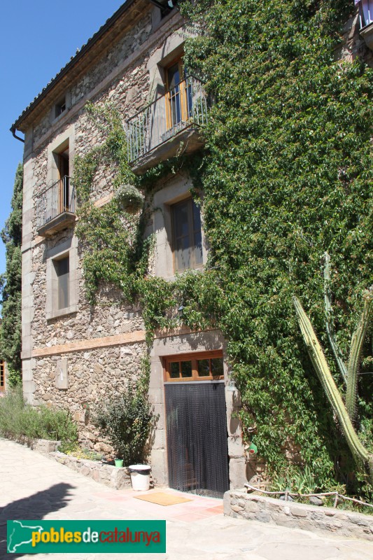 Santa Maria d'Oló - La Plana (Foto: Albert Esteves, 2016) Santa Maria d'Oló - La Plana