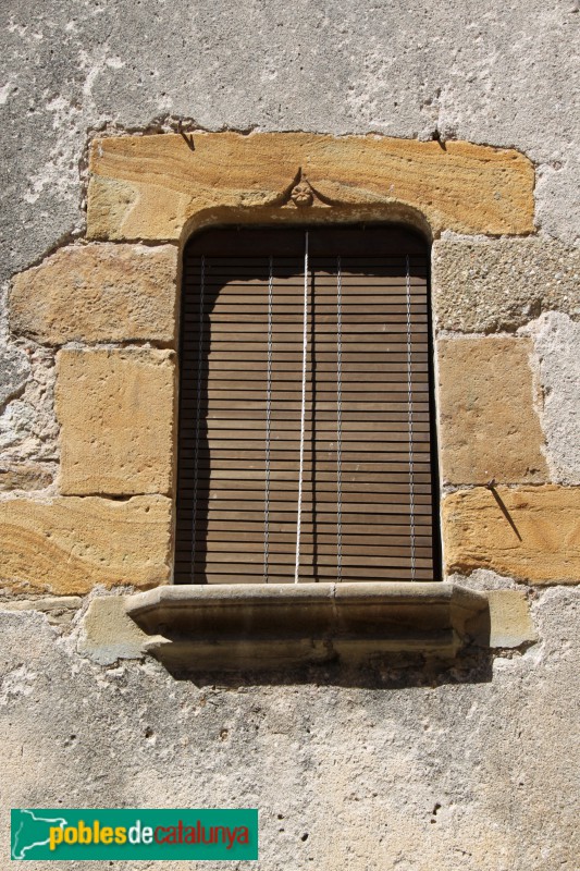 Gualta - Finestra del carrer Castellar, abans de la reforma