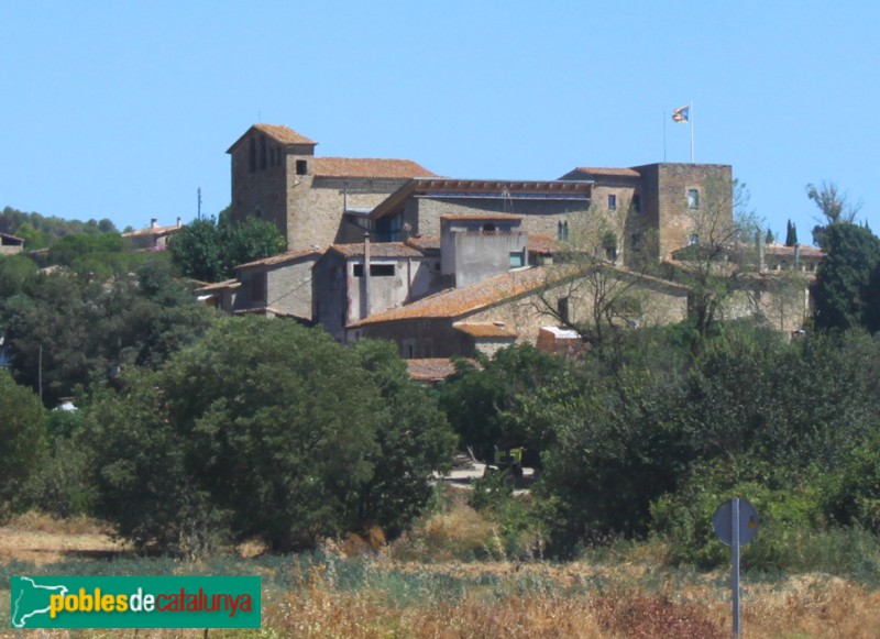 Vilopriu - Castell de Vilopriu (Foto: Albert Esteves, 2016) Vilopriu - Castell de Vilopriu