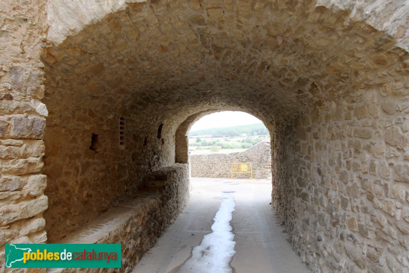 Garrigoles - Carrer d'Orient (Foto: Albert Esteves, 2016) Garrigoles - Carrer d'Orient