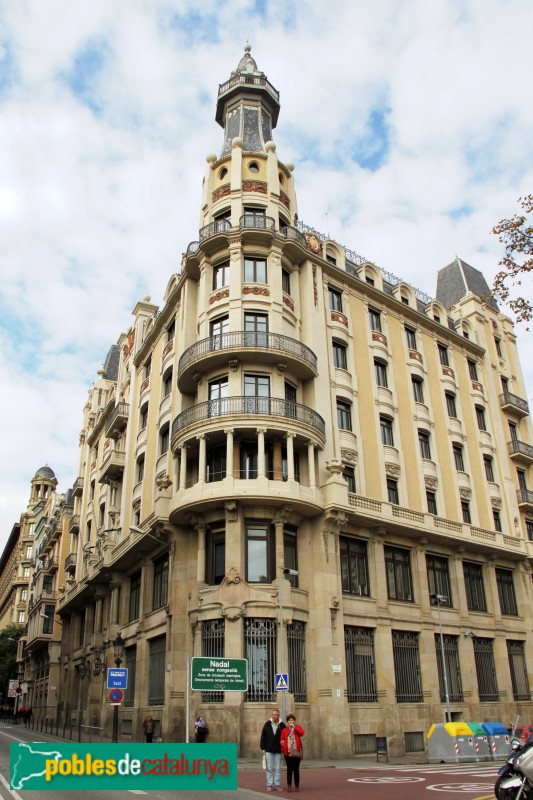 Barcelona - Edifici de Transmediterrània (Foto: Albert Esteves, 2016) Barcelona - Edifici de Transmediterrània