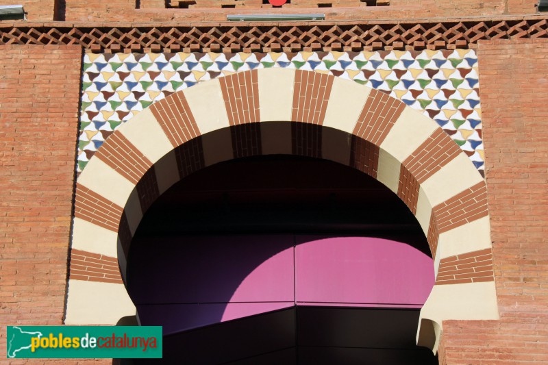 Barcelona - Plaça de toros de Les Arenes (Foto: Albert Esteves, 2016) Barcelona - Plaça de toros de Les Arenes