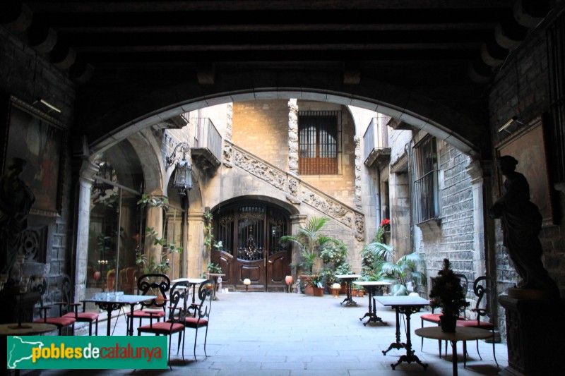 Barcelona - Palau Dalmases (Foto: Albert Esteves, 2016) Barcelona - Palau Dalmases