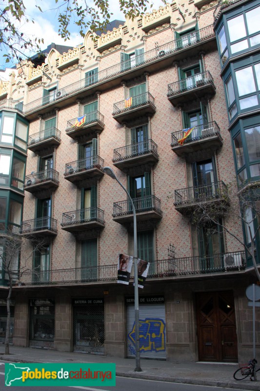 Barcelona - Cases Cabot (Roger de Llúria, 8-10) (Foto: Albert Esteves, 2016) Barcelona - Cases Cabot (Roger de Llúria, 8-10)