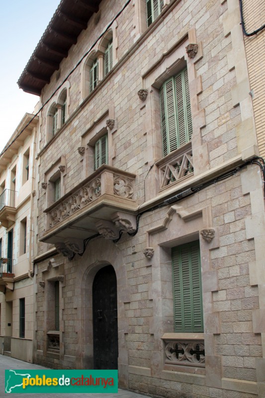 Barcelona - Façana carrer Jordà, 4 (Foto: Albert Esteves, 2017) Barcelona - Façana carrer Jordà, 4