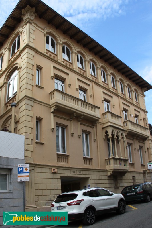 Barcelona - Major de Sarrià, 185-187 (Foto: Albert Esteves, 2017) Barcelona - Major de Sarrià, 185-187