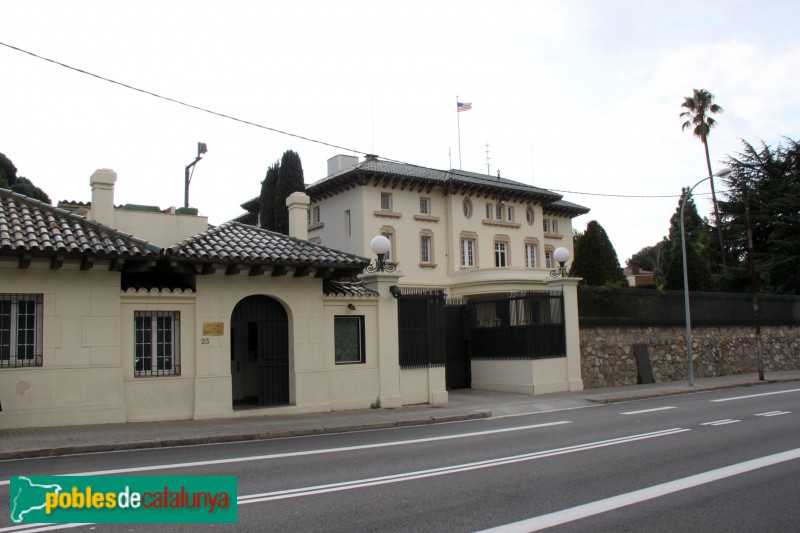 Barcelona - Passeig Reina Elisenda de Montcada, 21-23 (Foto: Albert Esteves, 2017) Barcelona - Passeig Reina Elisenda de Montcada, 21-23
