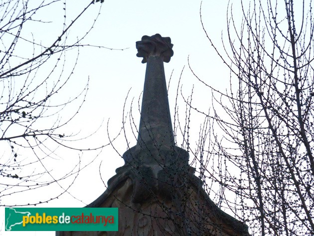 Barcelona - Casa Vidal. Detall pinacle (Foto: Graciel·la Vidal, 2017) Barcelona - Casa Vidal. Detall pinacle
