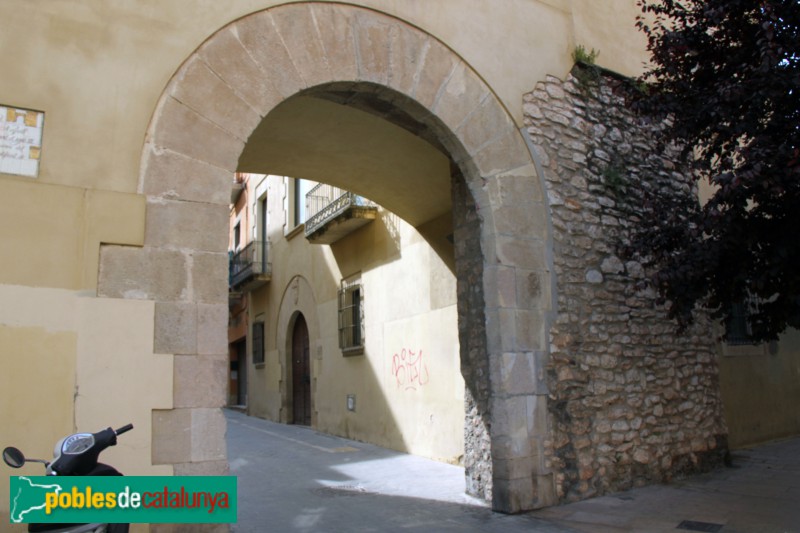 Vilanova i la Geltrú - Portal del Nin