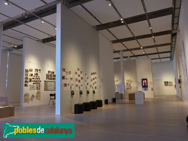 Barcelona - Antiga fàbrica Fabra i Coats. Interior pis