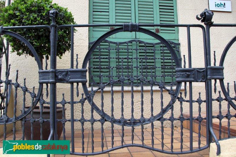 Badalona - Casa Pavillard (Foto: Albert Esteves, 2017) Badalona - Casa Pavillard