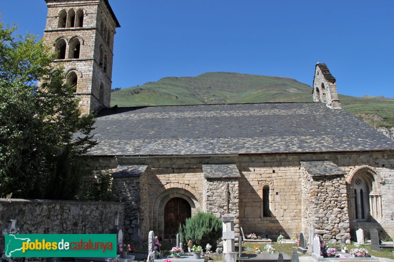 Arties - Església de Santa Maria (Foto: Albert Esteves, 2017) Arties - Església de Santa Maria