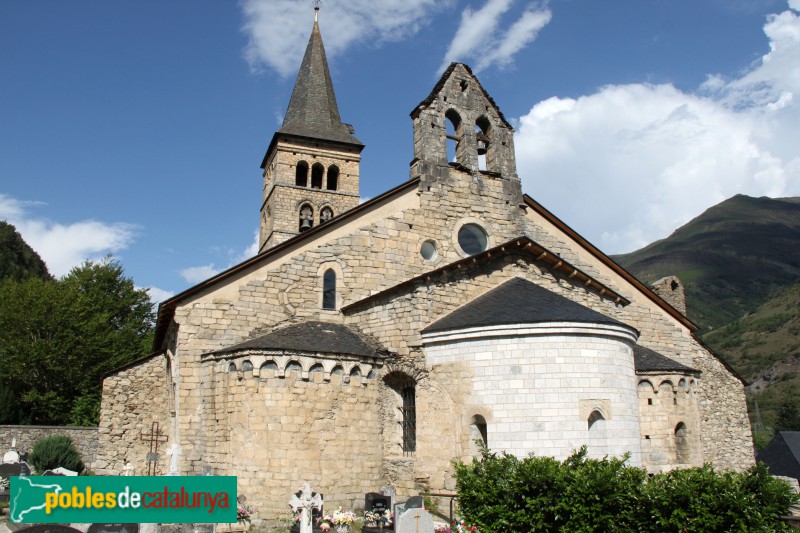 Arties - Església de Santa Maria (Foto: Albert Esteves, 2017) Arties - Església de Santa Maria