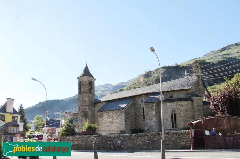 Arties - Església de Sant Joan (Foto: Albert Esteves, 2017) Arties - Església de Sant Joan