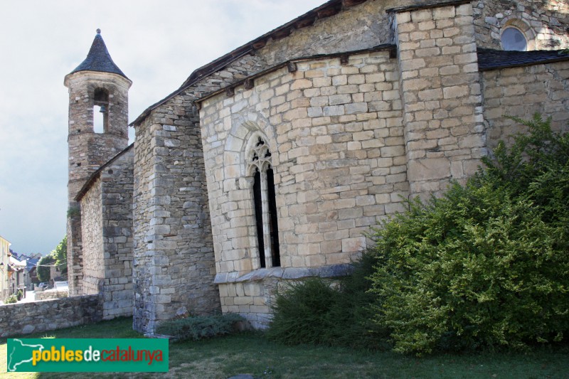 Arties - Església de Sant Joan (Foto: Albert Esteves, 2017) Arties - Església de Sant Joan