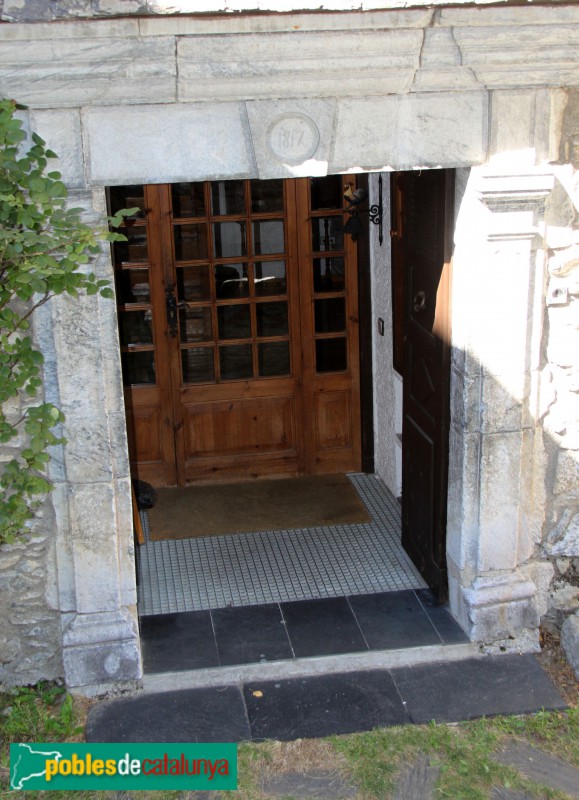 Arties - Casa del segle XIX (Foto: Albert Esteves, 2017) Arties - Casa del segle XIX