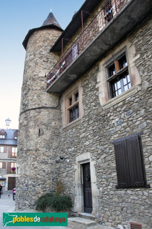 Gessa - Casa Rosa (Foto: Albert Esteves, 2017) Gessa - Casa Rosa