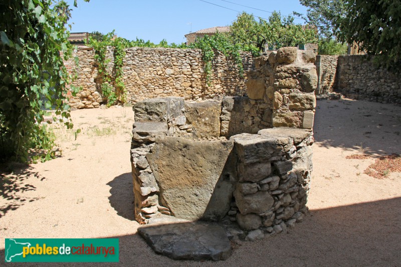 Vulpellac, pou medieval (Foto: Albert Esteves, 2017) Vulpellac, pou medieval