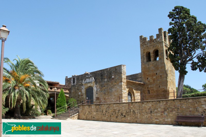 Canapost - Església de Sant Esteve (Foto: Albert Esteves, 2017) Canapost - Església de Sant Esteve