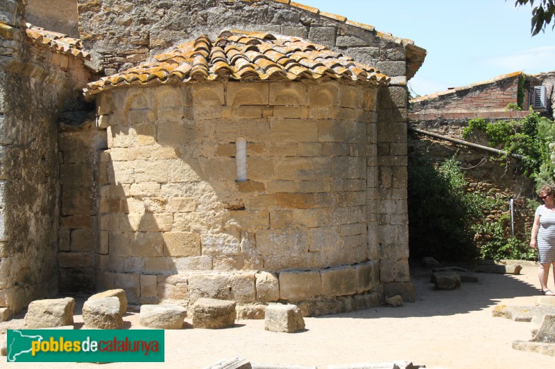 Canapost - Església de Sant Esteve, absis romànic (Foto: Albert Esteves, 2017) Canapost - Església de Sant Esteve, absis romànic