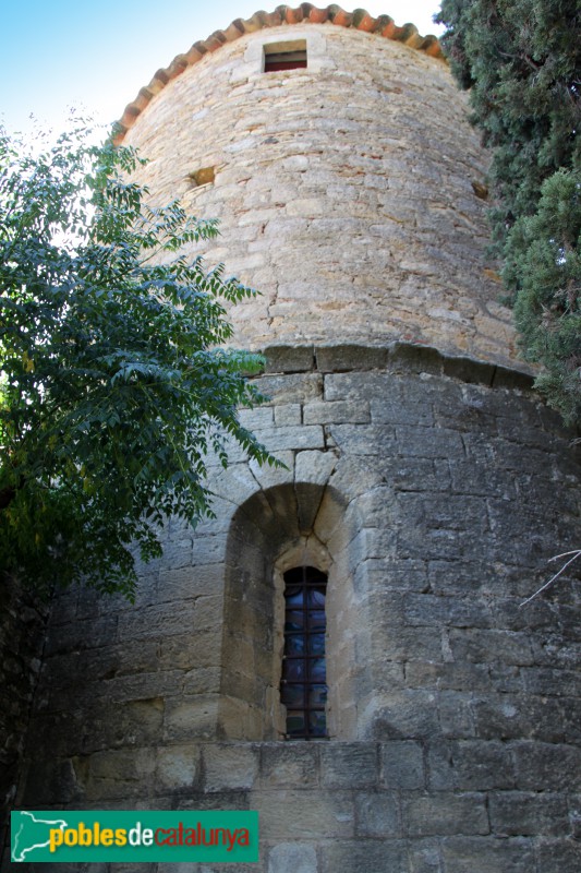 Peratallada - Església de Sant Esteve, absis (Foto: Albert Esteves, 2017) Peratallada - Església de Sant Esteve, absis