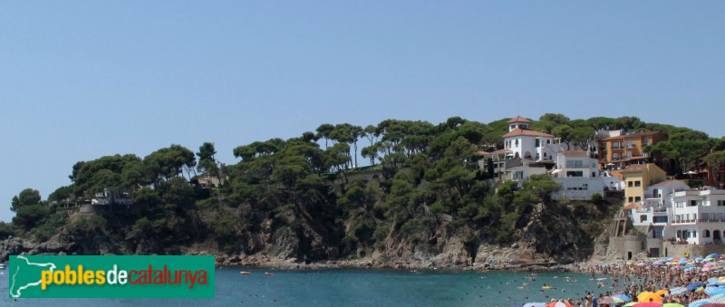 Palafrugell - Cases de la plaça Marinada (Foto: Albert Esteves, 2017) Palafrugell - Cases de la plaça Marinada