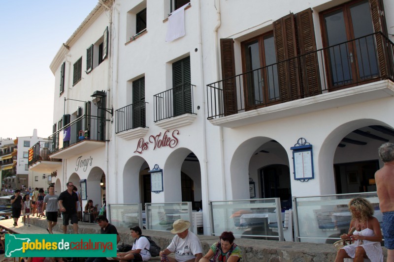 Palafrugell - Les Voltes (Calella de Palafrugell) (Foto: Albert Esteves, 2017) Palafrugell - Les Voltes (Calella de Palafrugell)