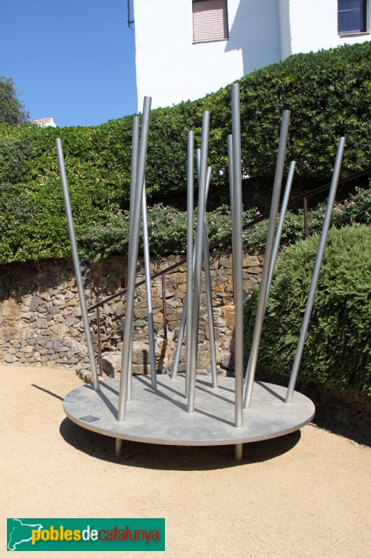 Palafrugell - Cap Roig, Encontre mitològic, d'Enric Ansesa (Foto: Albert Esteves, 2017) Palafrugell - Cap Roig, Encontre mitològic, d'Enric Ansesa