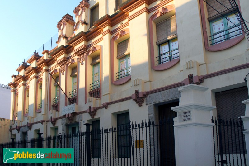 Canet de Mar - Col·legi Yglesias (Foto: Albert Esteves, 2017) Canet de Mar - Col·legi Yglesias