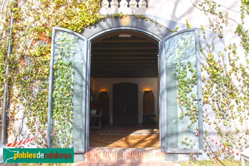 Torrelles de Llobregat - Mas del Molí (Mas Vidrier) (Foto: Albert Esteves, 2017) Torrelles de Llobregat - Mas del Molí (Mas Vidrier)