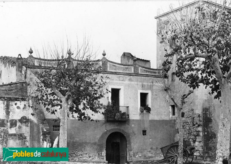 Castelldefels - Torre de Can Moliner (Foto: J. Mas Guardia -arxiu fotogràfic C.E.C.-, 1927) Castelldefels - Torre de Can Moliner