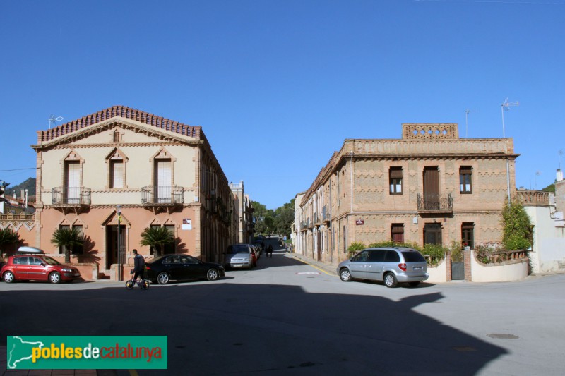 Colònia Güell - Carrer Reixac (Foto: Albert Esteves, 2018) Colònia Güell - Carrer Reixac